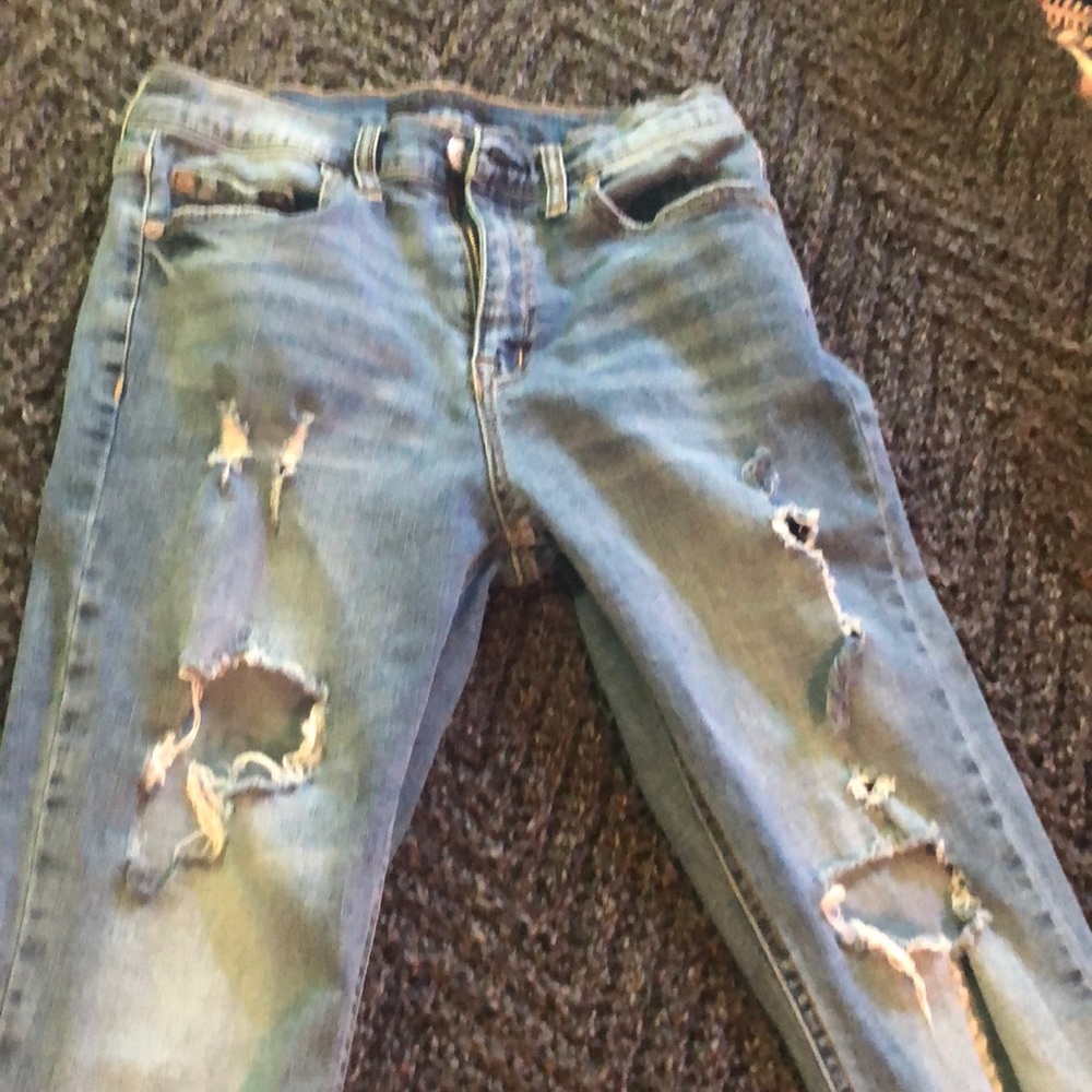 American eagle ripped jeans